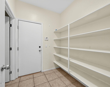 3561 E Harwell Road - Photo Thumbnail 13