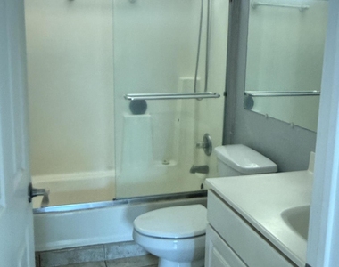 2638 N 71st Place - Photo Thumbnail 11