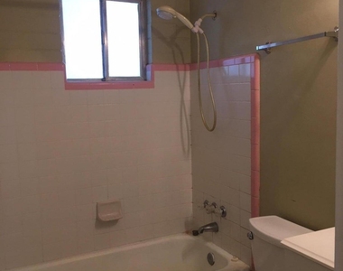 7447 W Becker Lane - Photo Thumbnail 5