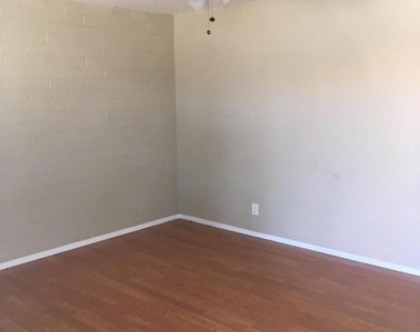 7447 W Becker Lane - Photo Thumbnail 2