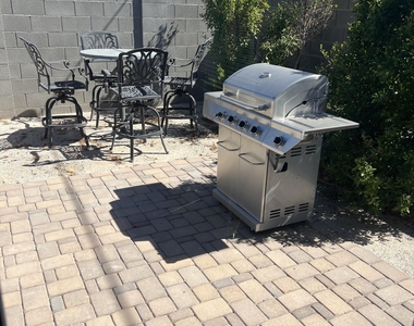 1049 E Weber Drive - Photo Thumbnail 6