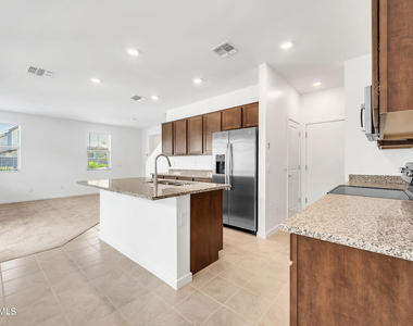 9850 E Tamery Avenue - Photo Thumbnail 13