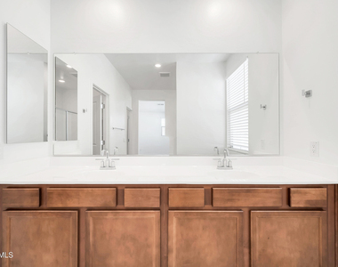 9850 E Tamery Avenue - Photo Thumbnail 19