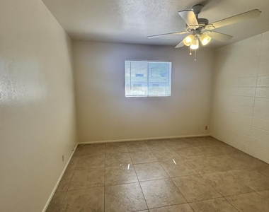5233 E University Drive - Photo Thumbnail 15