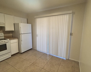 5233 E University Drive - Photo Thumbnail 10