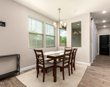 2470 N Heritage Street - Photo Thumbnail 3