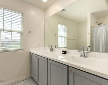2470 N Heritage Street - Photo Thumbnail 22