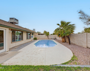 5750 W Folley Street - Photo Thumbnail 18