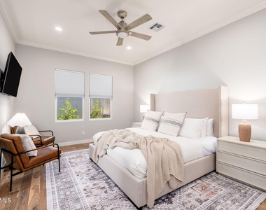 1555 E Ocotillo Road - Photo Thumbnail 14