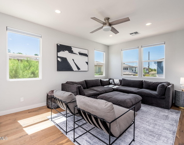 1555 E Ocotillo Road - Photo Thumbnail 19