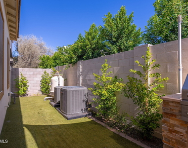 1555 E Ocotillo Road - Photo Thumbnail 34