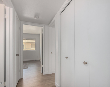 1224 N 85th Place - Photo Thumbnail 9