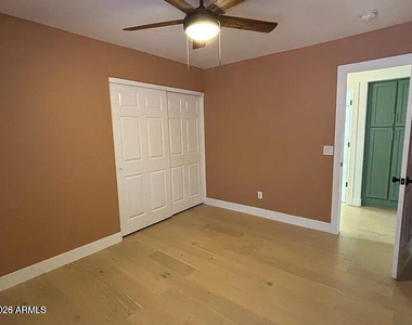 12735 W Verde Lane - Photo Thumbnail 13