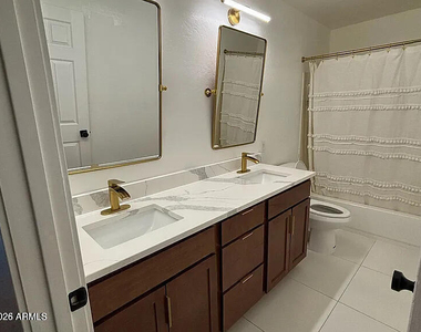 12735 W Verde Lane - Photo Thumbnail 18