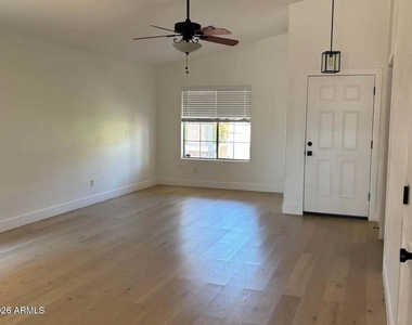 12735 W Verde Lane - Photo Thumbnail 2