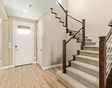 4322 S Gardenia Drive - Photo Thumbnail 3