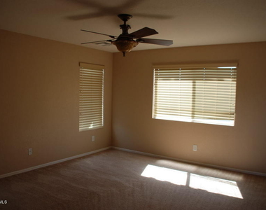 1637 E Aspen Avenue - Photo Thumbnail 5