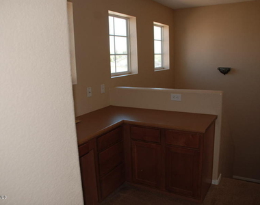 1637 E Aspen Avenue - Photo Thumbnail 8