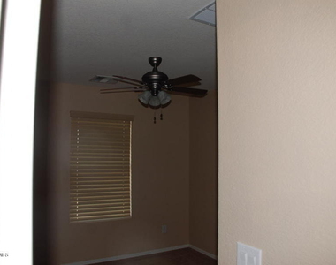 1637 E Aspen Avenue - Photo Thumbnail 10
