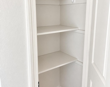 20826 E Pickett Street - Photo Thumbnail 12
