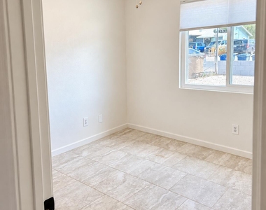 20826 E Pickett Street - Photo Thumbnail 17