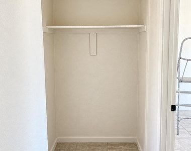 20826 E Pickett Street - Photo Thumbnail 8