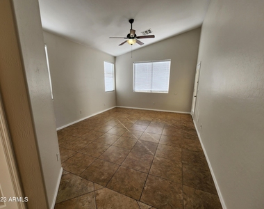 12547 W Glenrosa Drive - Photo Thumbnail 4