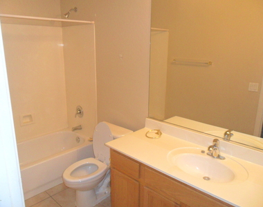 12547 W Glenrosa Drive - Photo Thumbnail 6