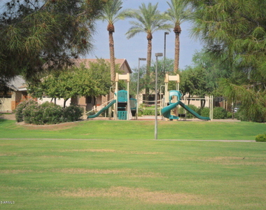 12547 W Glenrosa Drive - Photo Thumbnail 8