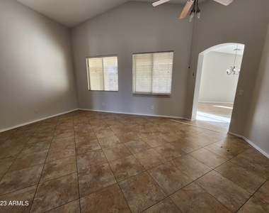 12547 W Glenrosa Drive - Photo Thumbnail 3