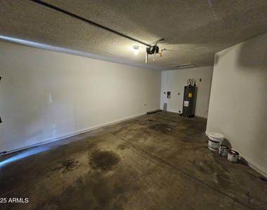3040 E Bluefield Avenue - Photo Thumbnail 14