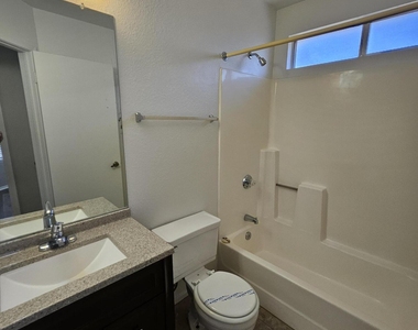 3040 E Bluefield Avenue - Photo Thumbnail 13
