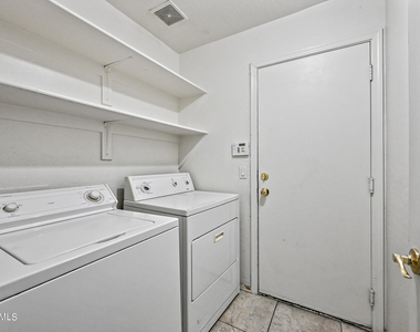 15110 N 140th Avenue - Photo Thumbnail 19