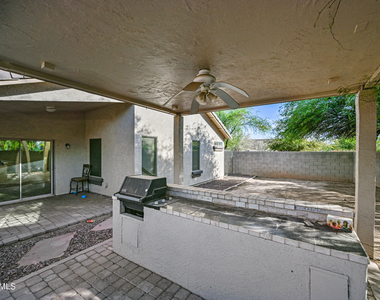 15110 N 140th Avenue - Photo Thumbnail 21