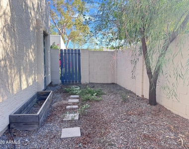 606 S Evergreen Road - Photo Thumbnail 14
