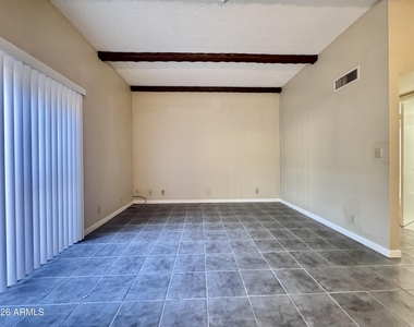606 S Evergreen Road - Photo Thumbnail 1