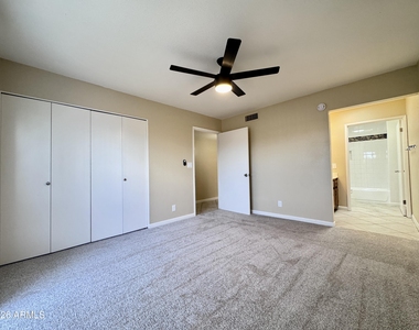 2511 E 5th Place - Photo Thumbnail 10