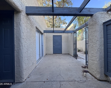 2511 E 5th Place - Photo Thumbnail 15