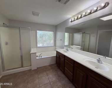 7819 S 22nd Lane - Photo Thumbnail 22