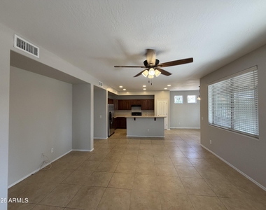 7819 S 22nd Lane - Photo Thumbnail 15
