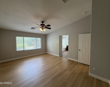 7819 S 22nd Lane - Photo Thumbnail 19