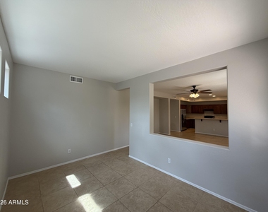 7819 S 22nd Lane - Photo Thumbnail 16