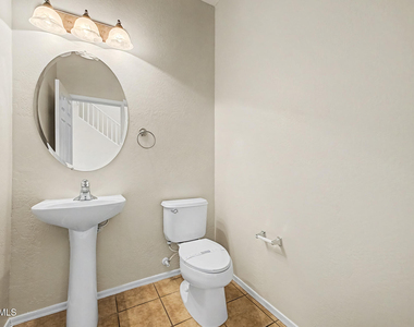 15437 W Monterosa Street - Photo Thumbnail 8