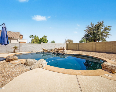 15437 W Monterosa Street - Photo Thumbnail 24