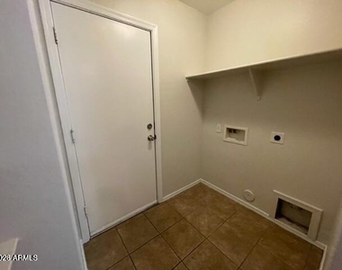 44833 W Miraflores Street - Photo Thumbnail 19