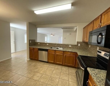 44833 W Miraflores Street - Photo Thumbnail 20