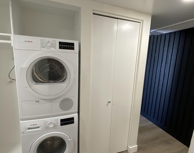 2614 N 46th Street - Photo Thumbnail 9