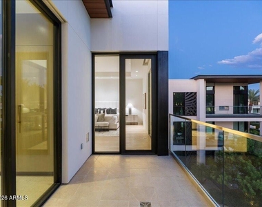 6587 N Palmeraie Boulevard - Photo Thumbnail 7