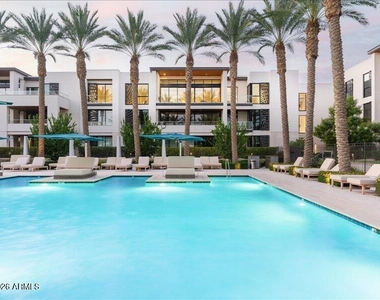 6587 N Palmeraie Boulevard - Photo Thumbnail 9