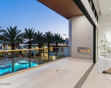 6587 N Palmeraie Boulevard - Photo Thumbnail 2